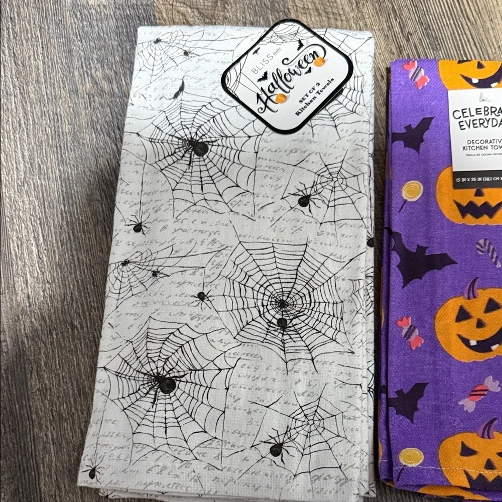 Set of 8 Halloween Themed Kitchen Towels Set